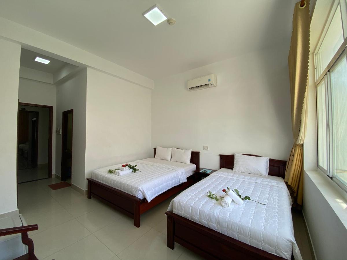 Con Dao Guesthouse Chi Khu Co Ong Buitenkant foto