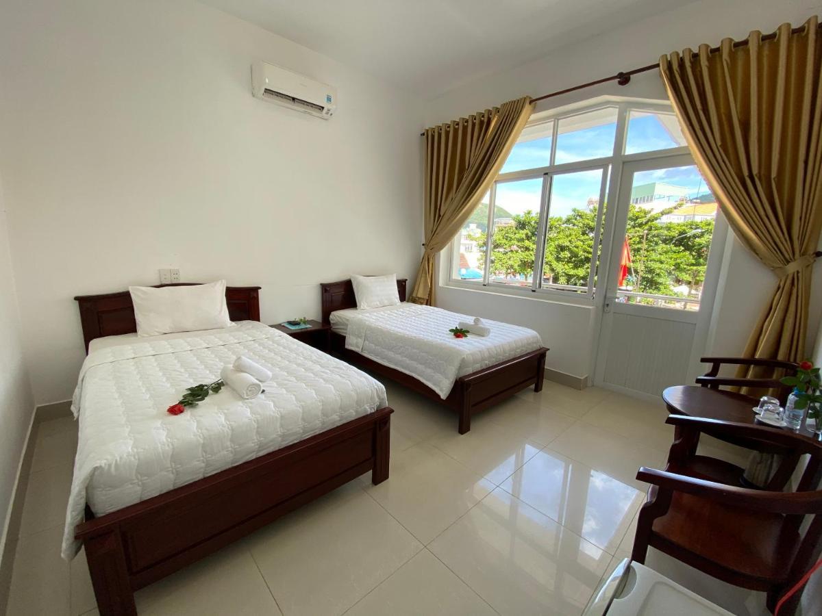 Con Dao Guesthouse Chi Khu Co Ong Buitenkant foto
