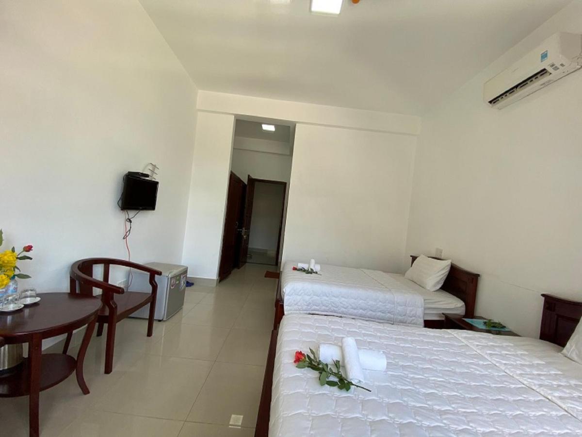 Con Dao Guesthouse Chi Khu Co Ong Buitenkant foto
