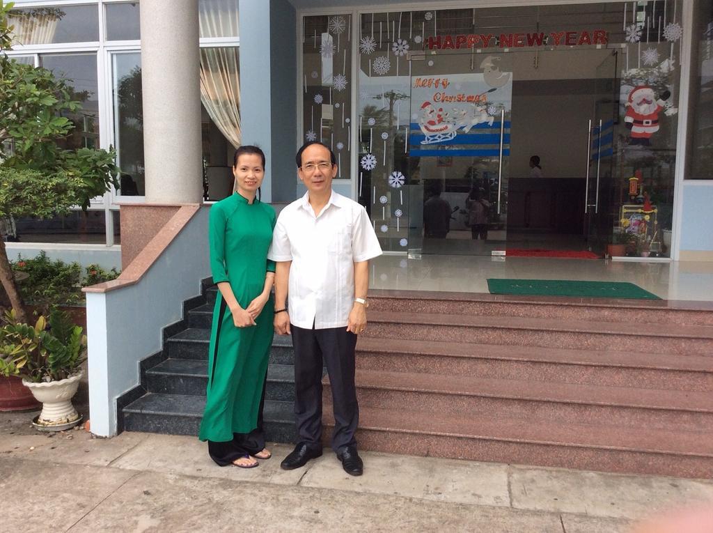 Con Dao Guesthouse Chi Khu Co Ong Buitenkant foto
