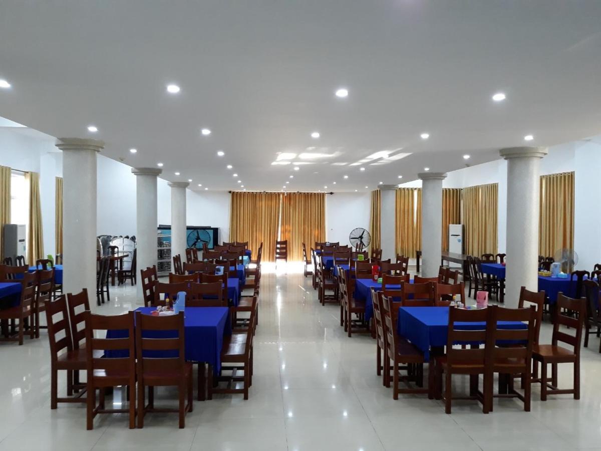Con Dao Guesthouse Chi Khu Co Ong Buitenkant foto